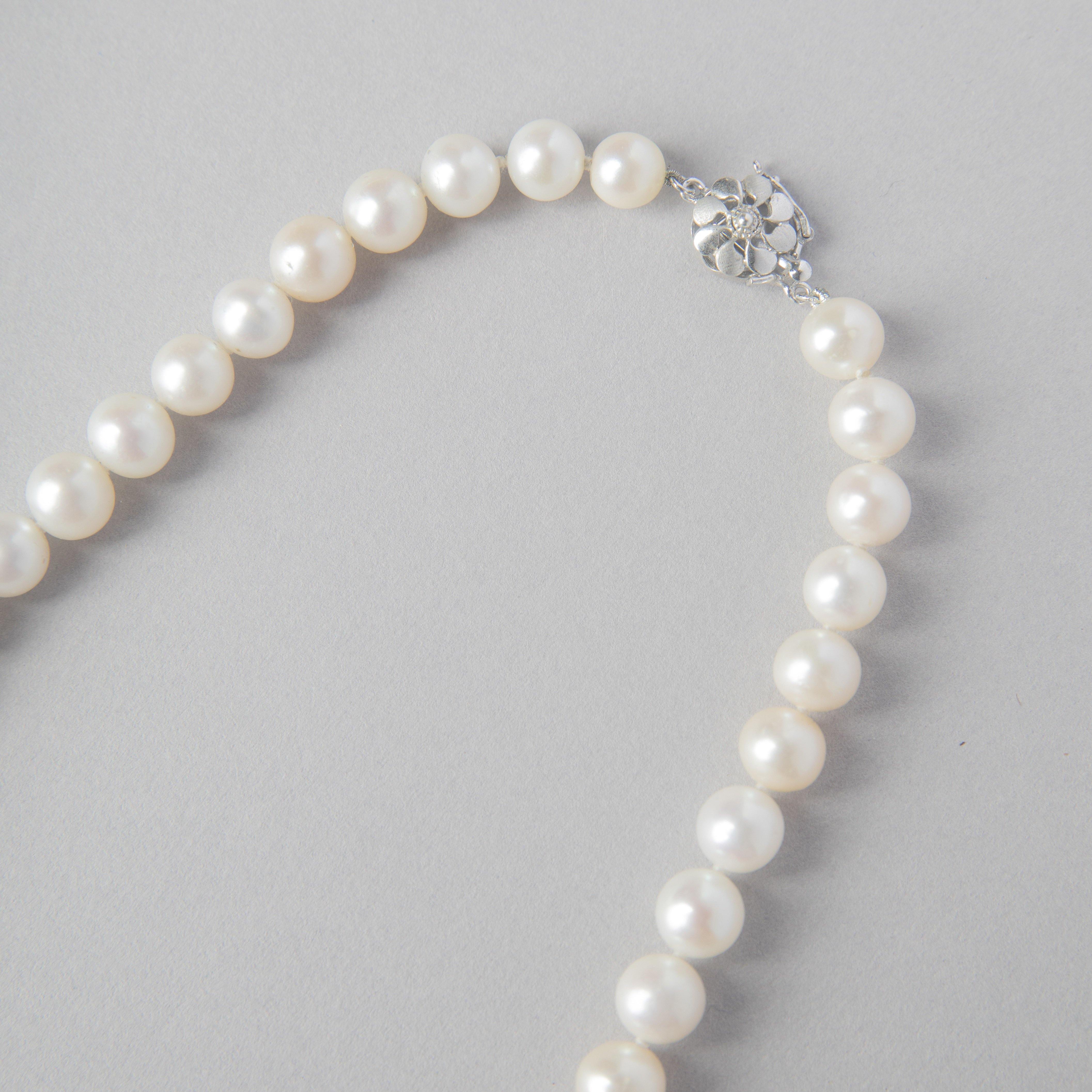 CULTURED FRESH WATER PEARL NECKLACE - bobbie carr