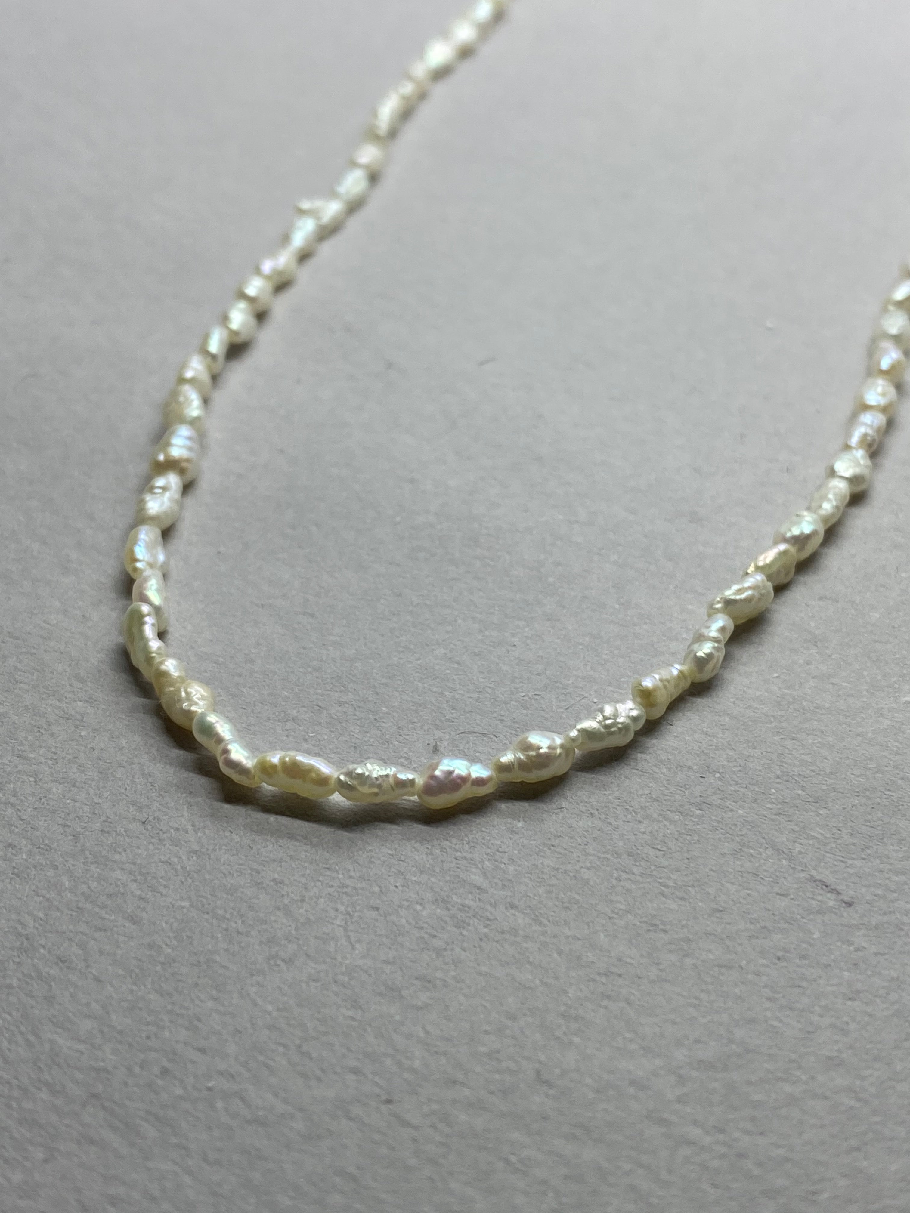 RICE PEARL CHOKER