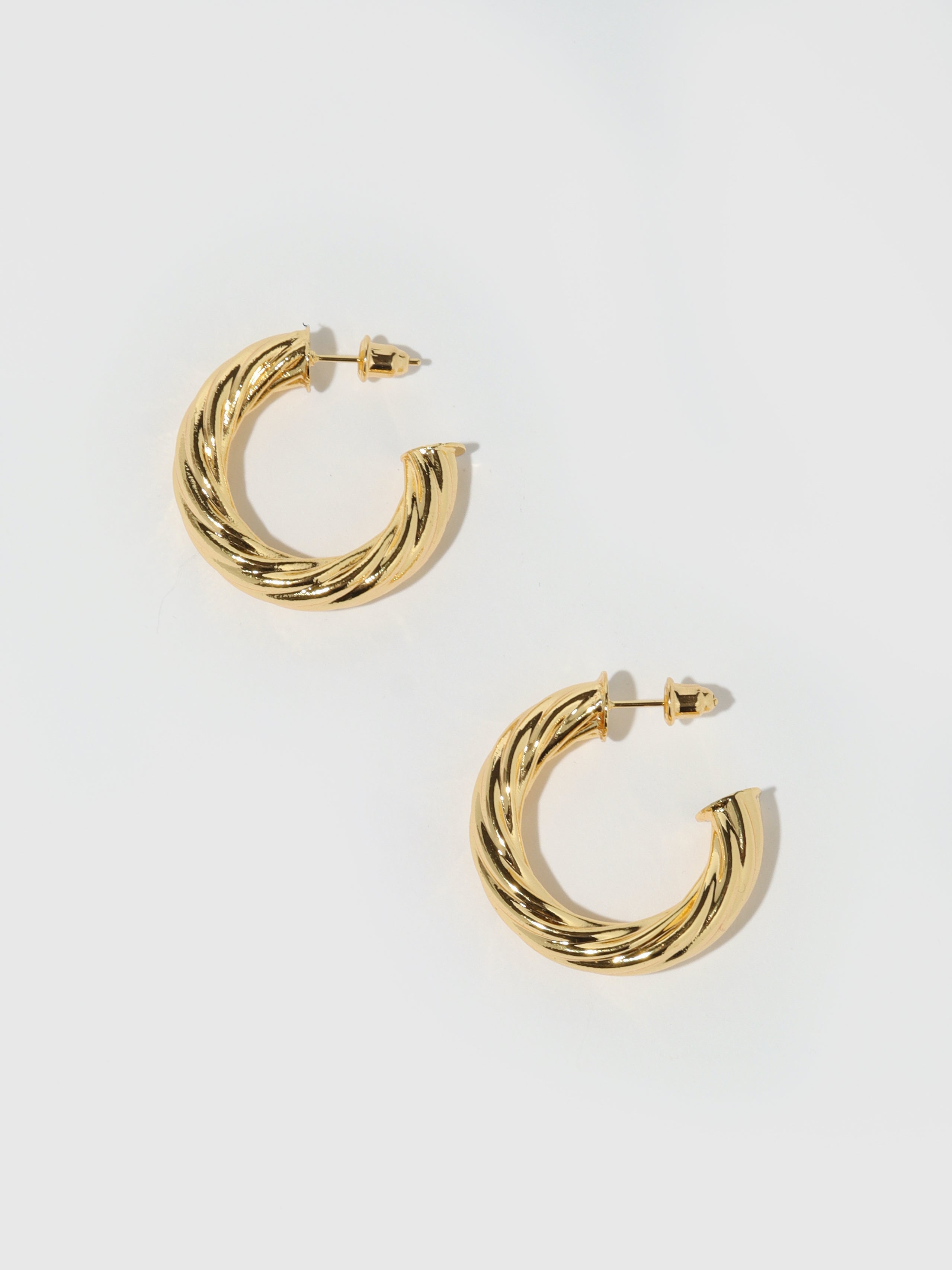 DYLAN HOOPS