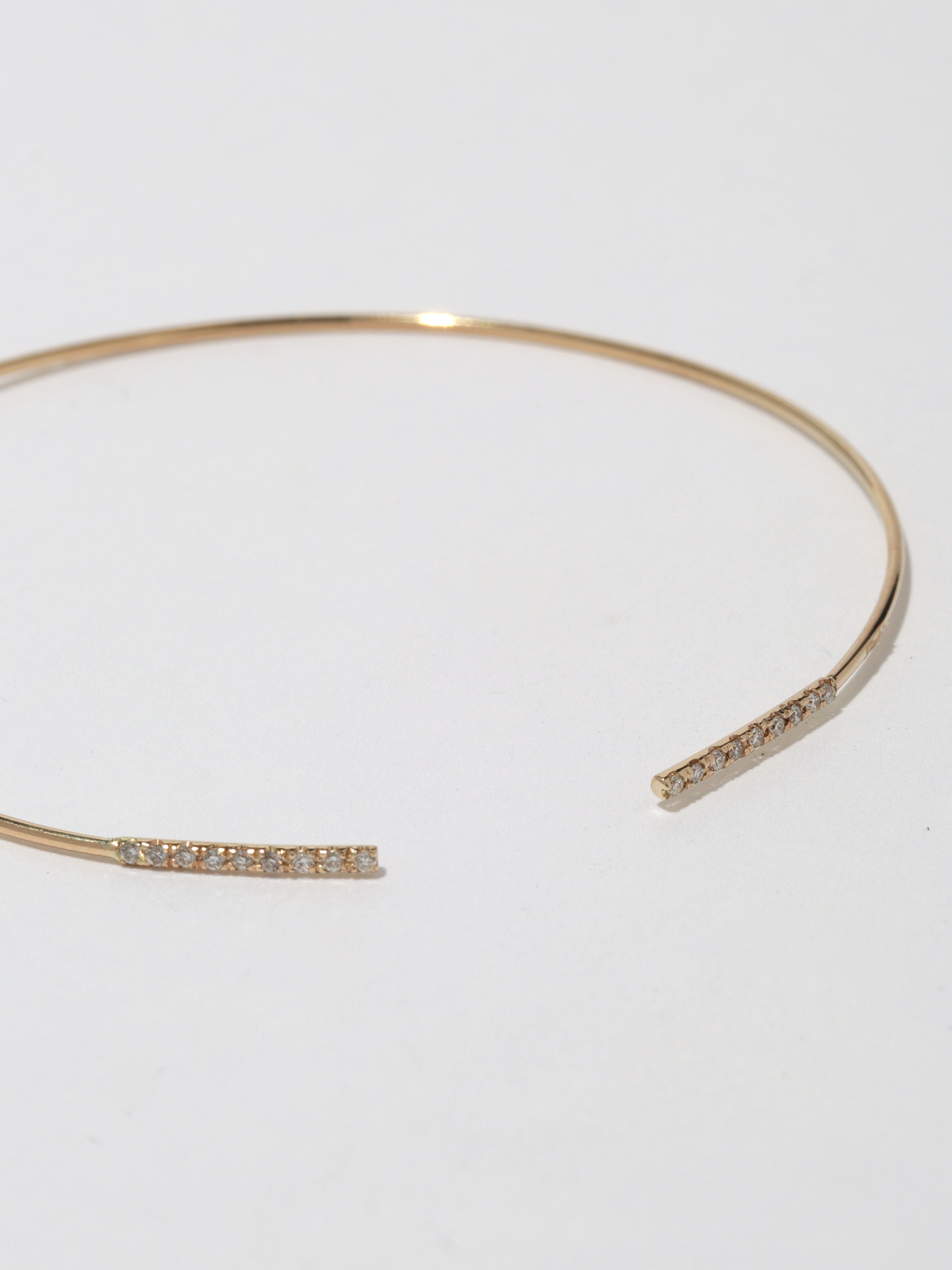 SPLIT BAR DIAMOND CUFF