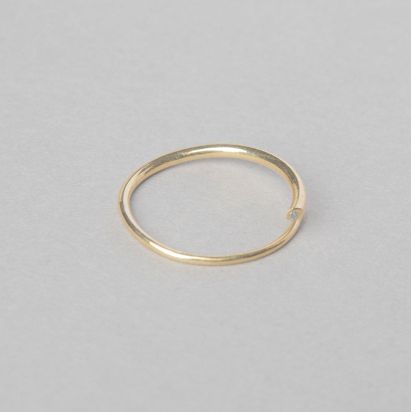 SPLIT HORN RING WITH DIAMOND